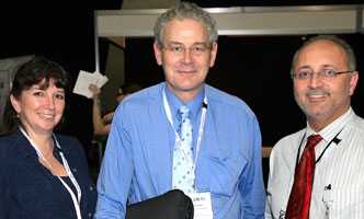 Prof Colleen Nelson (APCRC-Q), Dr Roger Stanley (QAAFI, UQ), Mario Pennisi (Life Sciences Qld)