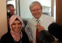 Prime Minister Kevin Rudd and Minister for Health Tanya Plibersek visit APCRC-Q